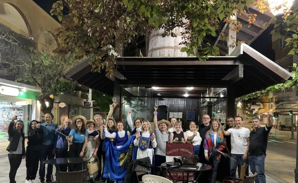 Serata Trentina aproxima elementos da cultura italiana à comunidade de Bento