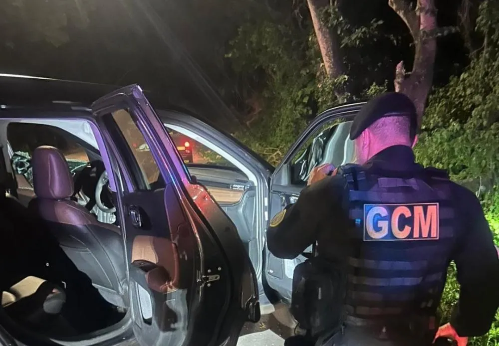 Agentes da GCM fizeram o registro da ocorrência e encontraram um carregador com munições - Foto: GCM/Divulgação