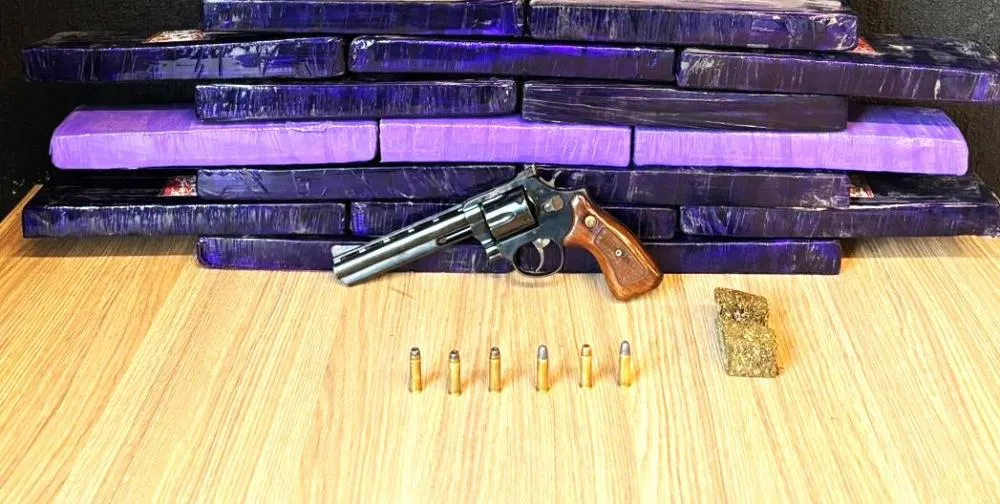 Jovem é flagrado com mais de 15 quilos de maconha em Bento Gonçalves