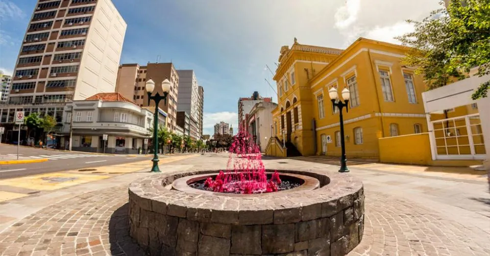 Destino dos prédios históricos da cidade ficarão à mercê dos políticos caso a lei seja aprovada - Foto: Reprodução/Especial 