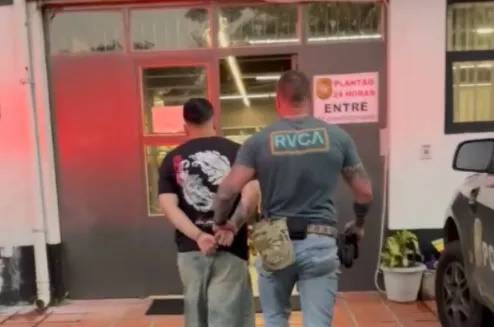 Jovem é preso com várias porções de cocaína, maconha e ecstasy em Bento