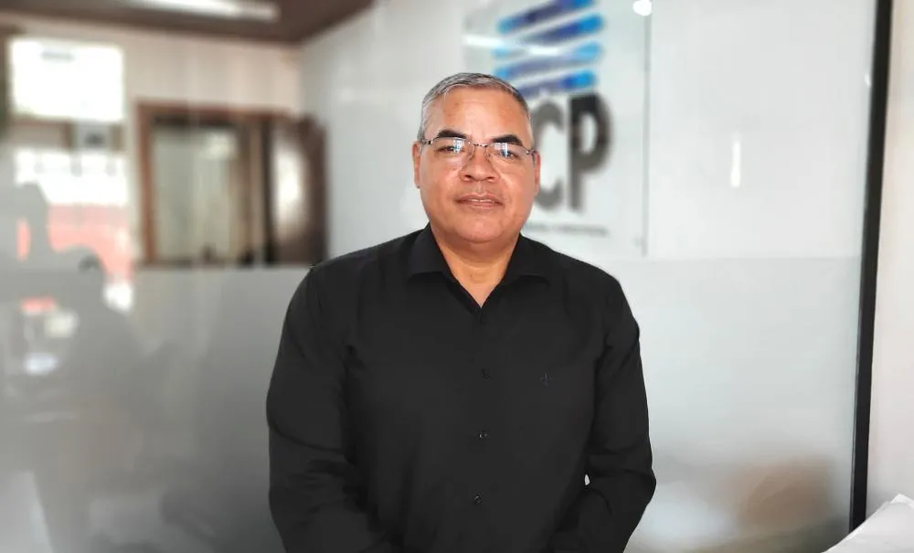 Luciano do Rosário é bacharel em Ciências Contábeis, perito judicial e cientista de dados, com vasta experiência na área contábil e tributária