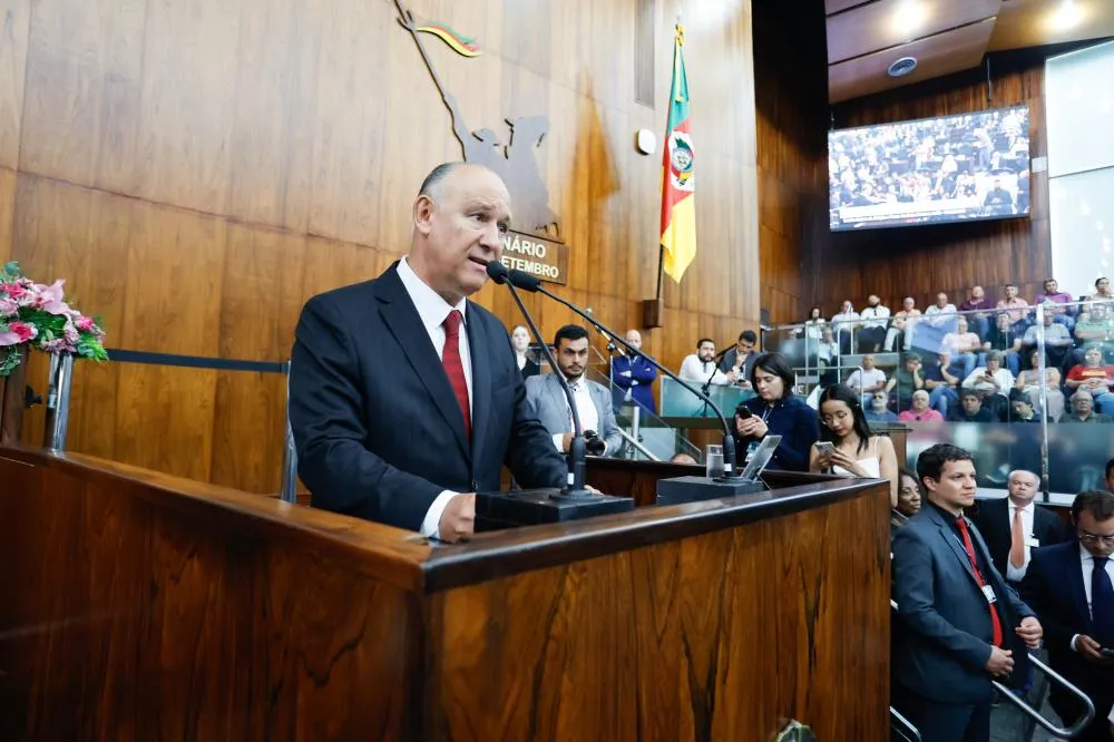 Deputado Pepe Vargas acredita que medidas trarão mais transparência na cobrança de dívidas dos consumidores - Foto: Fernando Gomes/ALRS/Especial