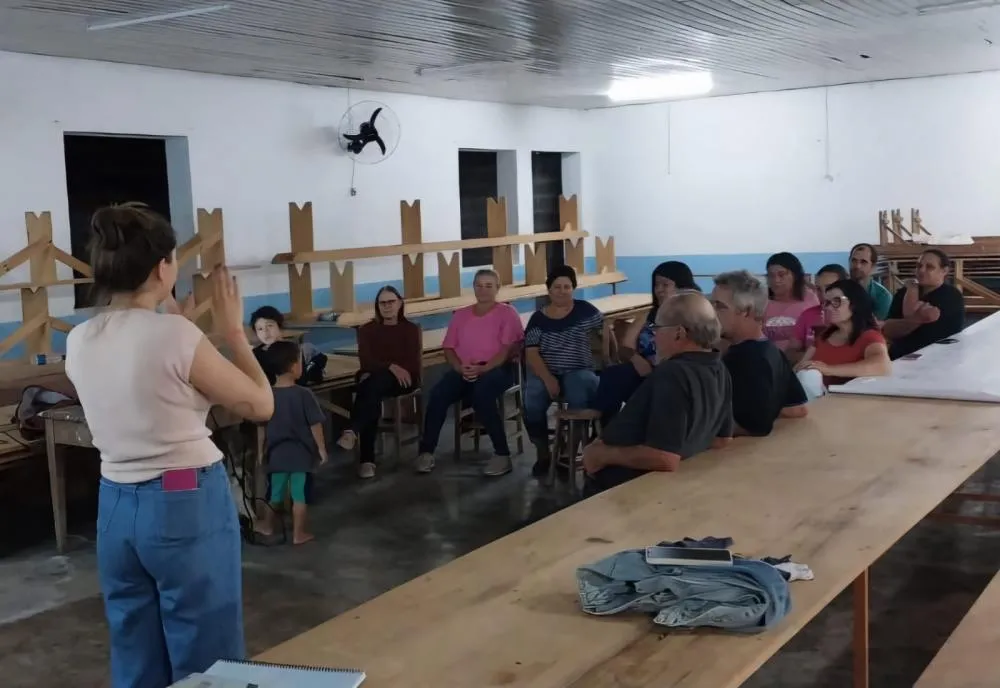 Historiadora Sabrina de Lima Greselle já se reúne com pessoas da comunidade - Foto: Reprodução/Especial