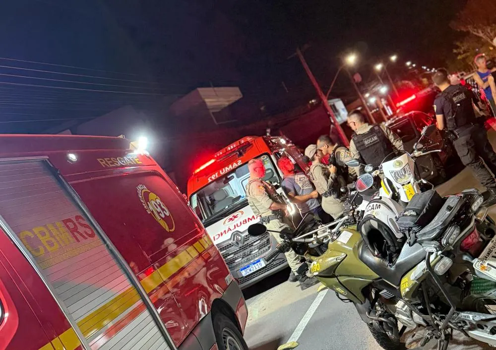 Policial sofreu ferimentos leves no acidente - Foto: Corpo de Bombeiros/Especial