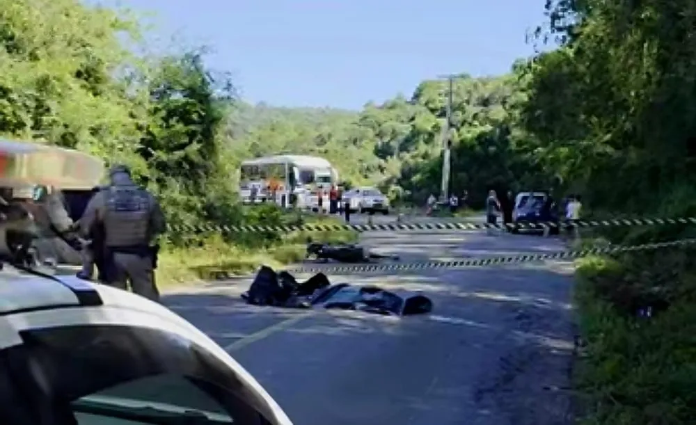 Mulher morre em colisão entre motocicleta e caminhonete em Veranópolis