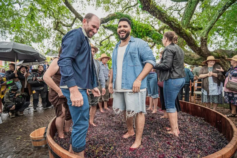 Paulo Vieira foi atração na festa de aniversário de Monte Belo do Sul